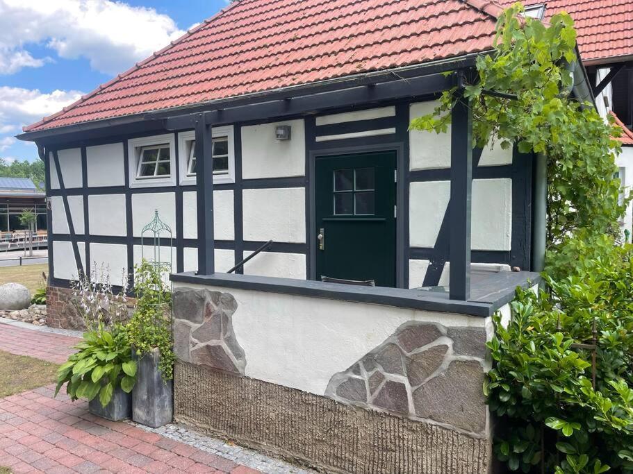 Ferienwohnung Im Landhaus Labes 노이글로프조브 외부 사진